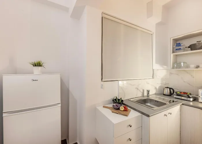 Queen Regina * Nicósia