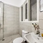 Queen Regina Apartman *