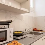 Queen Regina Apartman *