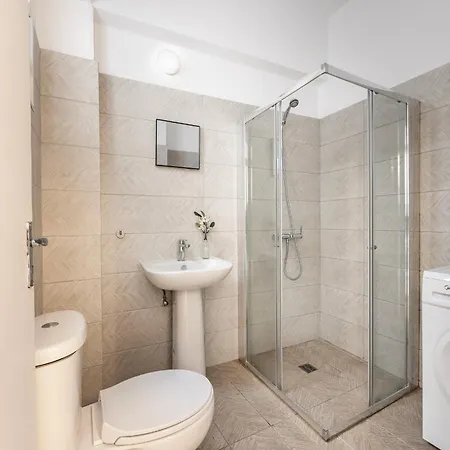 Apartment Queen Regina Nicosia