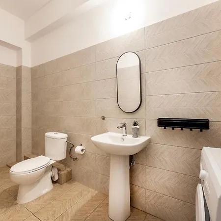 Apartment Queen Regina Nicosia