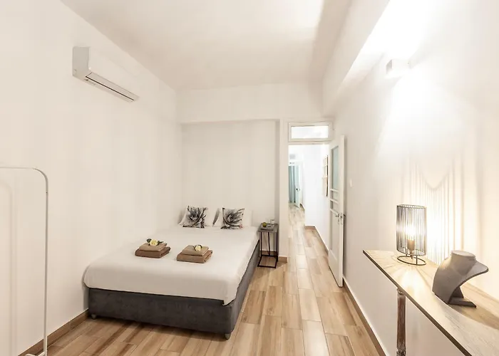 Queen Regina アパート